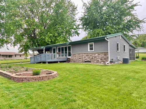 205 Pleasant Dr, La Porte City, IA, 50651-1140 | Card Image