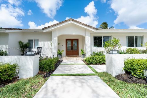 10461 Sw 121st St, Miami, FL, 33176-4753 | Card Image
