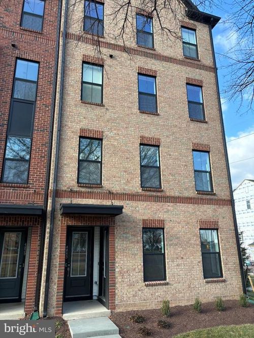 4841 Bauhaus Square, Chantilly, VA, 20151 | Card Image