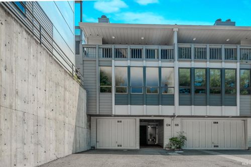 124 Professional Center Parkway, San Rafael, CA, 94903 | Card Image