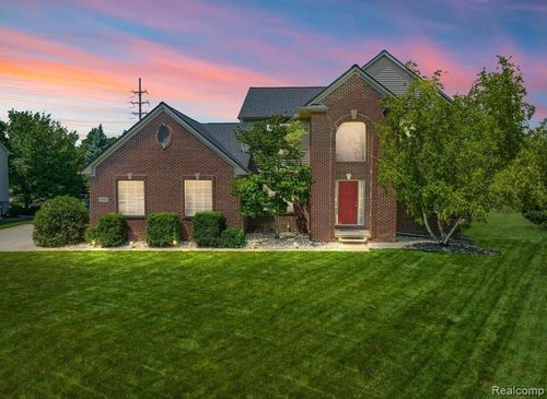 25932 Cobblers Ln, South Lyon, MI, 48178-1771 | Card Image