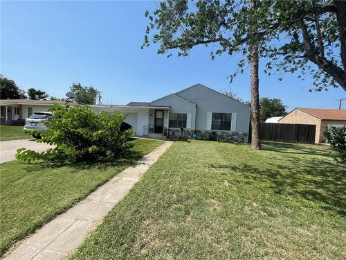 822 E Warren Ave, Kingsville, TX, 78363-5730 | Card Image