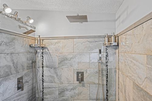 92 Hill Top Cir, Richmond, VT, 05477-9542 | Card Image