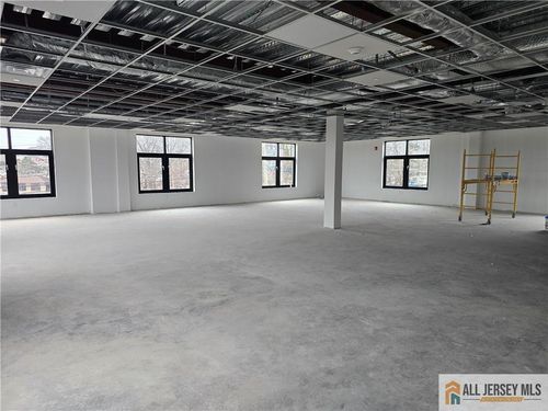 374 Green St, Woodbridge, NJ, 07095-2021 | Card Image