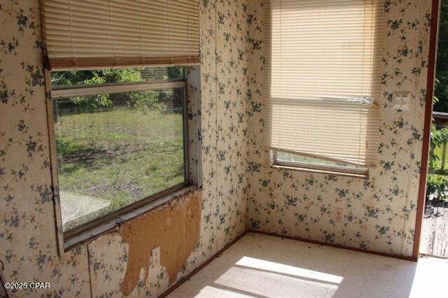 5929 Nichols Rd, House other with 3 bedrooms, 2 bathrooms and null parking in Bascom FL | Image 41