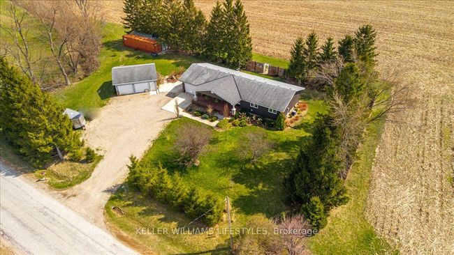 4609 Douglas Line, House other with 4 bedrooms, 2 bathrooms and 5 parking in Town Of Plympton Wyoming ON | Image 45
