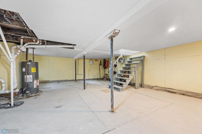 Basement | Image 25