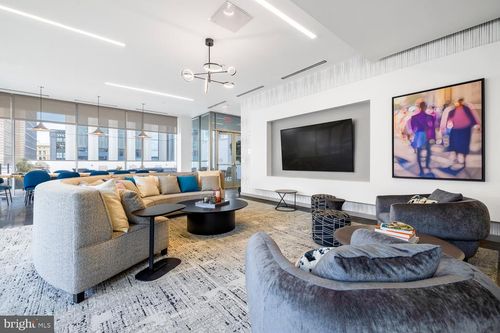 2b413-1125 Sansom St, PHILADELPHIA, PA, 19107-4950 | Card Image