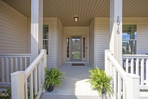 2016 Aramanche Dr, Burlington, NC, 27215-8156 | Card Image