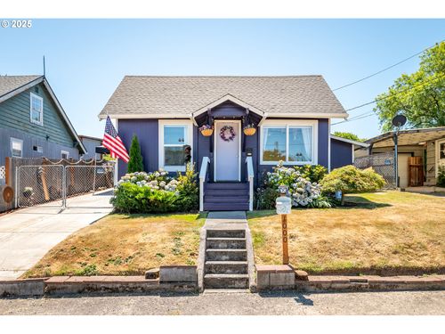 1000 Harris St, Kelso, WA, 98626-4512 | Card Image