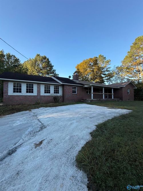 1055 County Road 1139, Vinemont, AL, 35179-8765 | Card Image