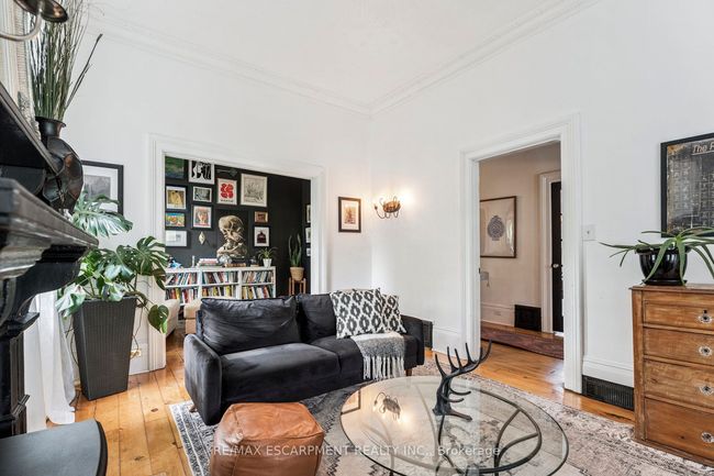 8936 32 Sideroad, House other with 7 bedrooms, 5 bathrooms and 12 parking in Adjala Tosorontio ON | Image 8