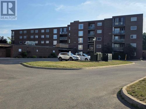 303 Macdonald Ave, Sault Ste. Marie, ON, P6B6G4 | Card Image