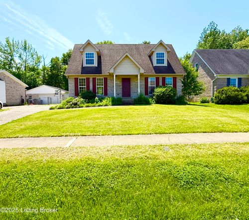 418 Babe Dr, Fairdale, KY, 40118-9028 | Card Image