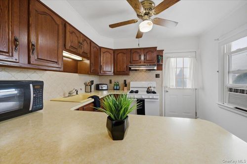 96 White Plains Ave, West Harrison, NY, 10604-2816 | Card Image