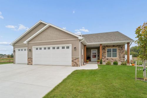 462 Rustic Ridge Drive, BRILLION, WI, 54110 | Card Image