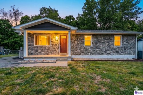 801 Charlene Dr, Vine Grove, KY, 40175-1318 | Card Image