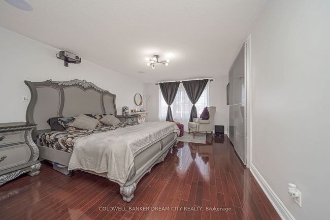 60 Capistro St, House other with 8 bedrooms, 5 bathrooms and 4 parking in Brampton ON | Image 31