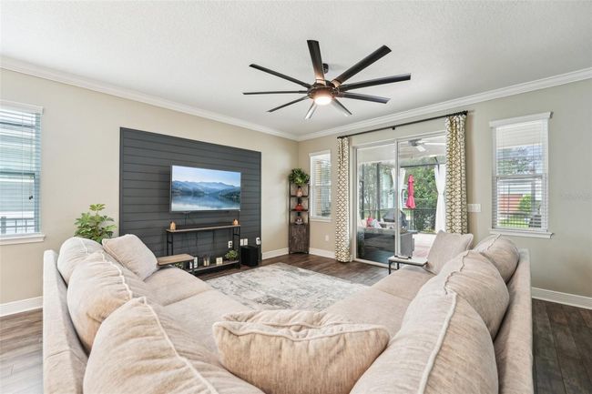6005 Shell Ridge Dr, House other with 3 bedrooms, 2 bathrooms and null parking in LITHIA FL | Image 13
