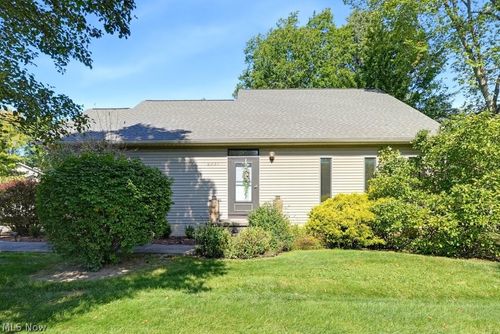 2331 Call Rd, Stow, OH, 44224-1501 | Card Image