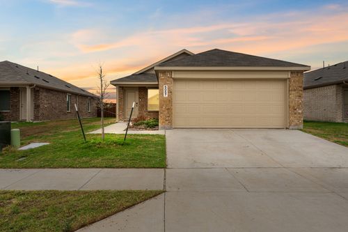 5057 Valhalla Dr, Ennis, TX, 75119-8933 | Card Image