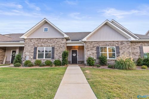 3221 Mcclellan Way Se, Decatur, AL, 35603 | Card Image