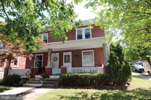 301 N Waverly St, READING, PA, 19607-1909 | Card Image