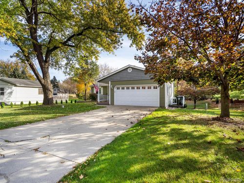 987 Fairledge St, Lake Orion, MI, 48362-2615 | Card Image