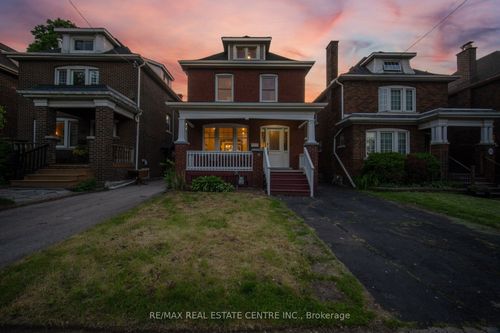 90 Holton Ave S, Hamilton, ON, L8M2L2 | Card Image