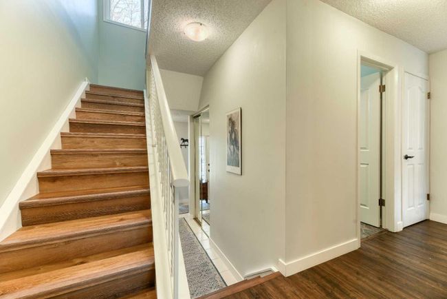 55 - 10001 Brookpark Boulevard Sw, Home with 3 bedrooms, 1 bathrooms and 2 parking in Calgary AB | Image 5