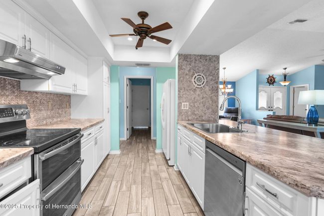 1350 Gatewood Ave, House other with 3 bedrooms, 2 bathrooms and null parking in Spring Hill FL | Image 11
