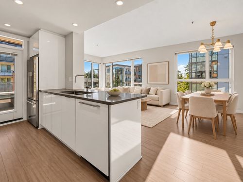 212-2663 Library Lane, North Vancouver, BC, V7J0B9 | Card Image