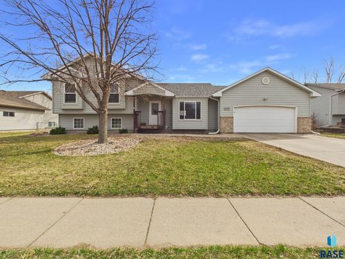 505 Tiger St Street, Harrisburg, SD, 57032 | Card Image