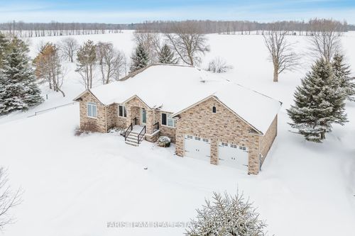 30 Fisher Dr, Everett, ON, L0M1J0 | Card Image