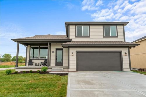 2200 Se Oak Ridge Dr, Oak Grove, MO, 64075-9495 | Card Image