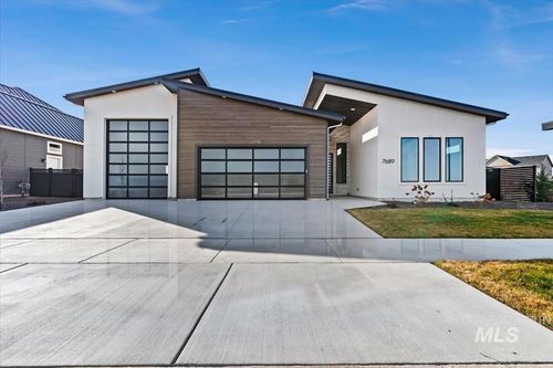 7689 W Lookout View St, Meridian, ID, 83646-1760 | Card Image