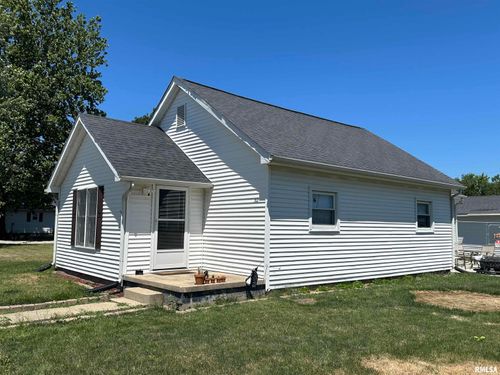 312 Mason St, Tovey, IL, 62570-4453 | Card Image