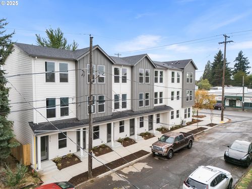3-483 Ne 72nd Ave, Portland, OR, 97213-6303 | Card Image