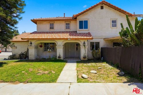 365 E Vodden St, Rialto, CA, 92376 | Card Image