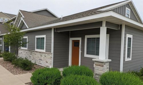 1303 Hagar Street, La Crosse, WI, 54601 | Card Image