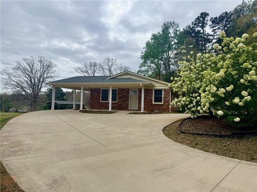 312 Northwood Dr, Walhalla, SC, 29691-3916 | Card Image