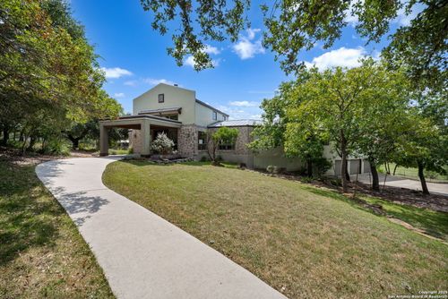 8227 Rocking Horse Ln, Fair Oaks Ranch, TX, 78015-4662 | Card Image