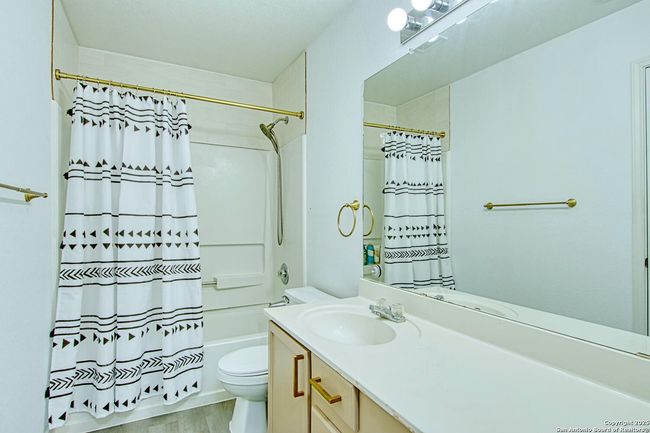 112 Springtree Holw, House other with 4 bedrooms, 3 bathrooms and null parking in Cibolo TX | Image 28