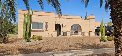 459 N Abrego Dr, Green Valley, AZ, 85614-2933 | Card Image
