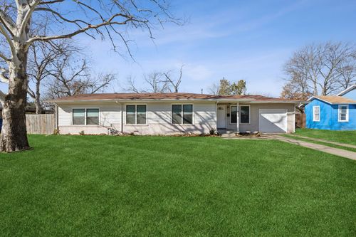 5032 Marks Pl, Fort Worth, TX, 76116-9013 | Card Image