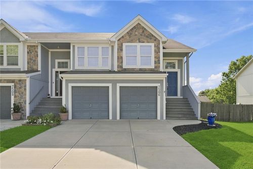 7506 Mccoy St, Shawnee, KS, 66227-2632 | Card Image