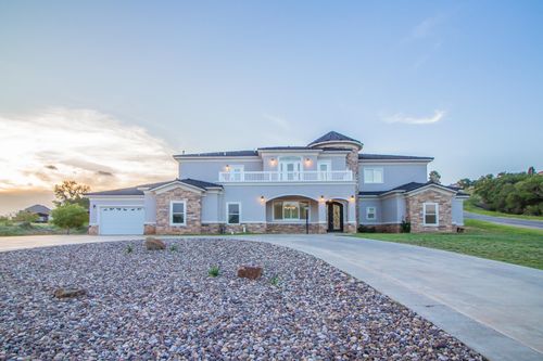 4 Aztec Ln, Ransom Canyon, TX, 79366-2205 | Card Image