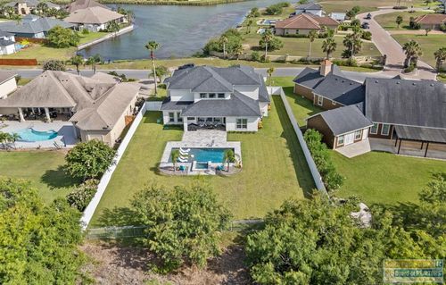 50 Whooping Crane Dr, Laguna Vista, TX, 78578-2690 | Card Image