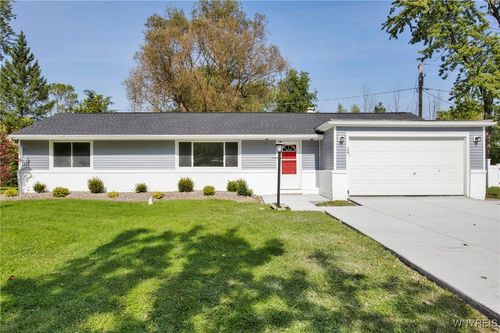 28 Campus Dr W, Amherst, NY, 14226-2532 | Card Image