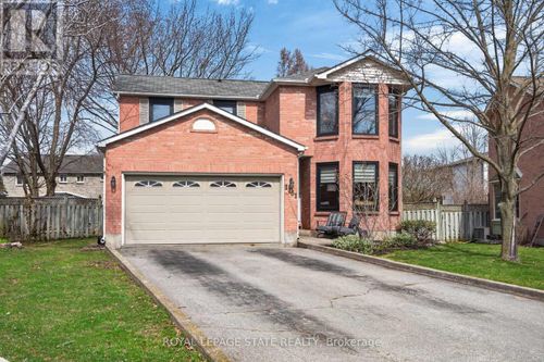 1151 Campbell Crt, Burlington, ON, L7S1Z7 | Card Image